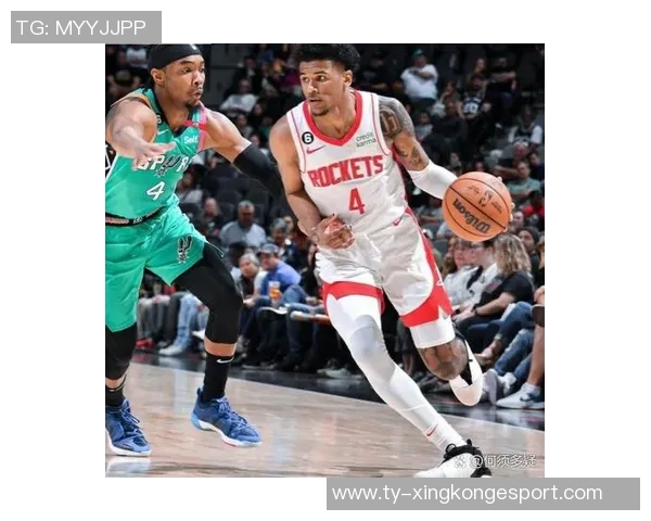 库里再创纪录生涯第151场至少7三分利拉德52分紧随其后克莱50分位列第三