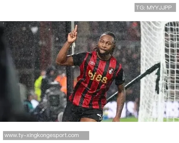 纳尼期待曼联引进塞梅尼奥认为他是红魔球迷心仪的理想人选 纳尼期待曼联引进塞梅尼奥认为他是红魔球迷心仪的理想人选